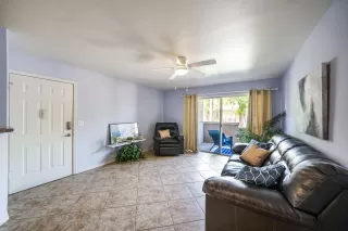 Photo #3: 6135189 Listing