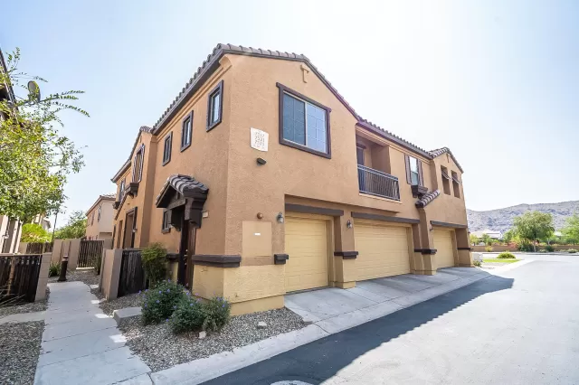 MLS: 6135319 Condo For Sale