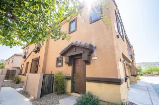 Photo #2: 6135319 Listing