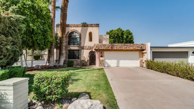 MLS: 6135324 Condo For Sale