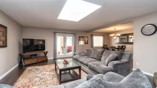 Photo #4: 6135324 Listing