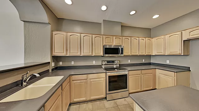 MLS: 6135557 Condo For Sale