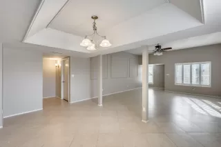 Photo #6: 6135725 Listing