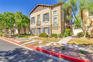 Photo #1: 6135960 Listing