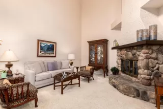 Photo #4: 6136005 Listing 