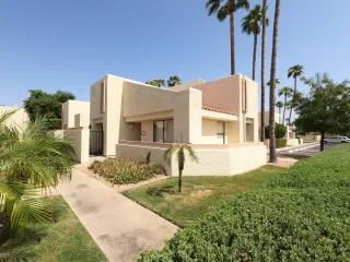 Photo #2: 6136163 Listing