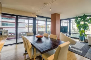 Photo #6: 6136232 Listing