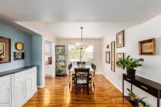 Photo #6: 6136268 Listing