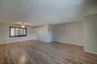 Photo #3: 6136279 Listing 