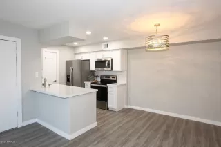 Photo #2: 6136490 Listing