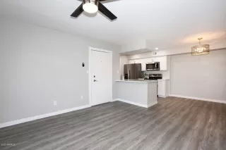 Photo #6: 6136490 Listing