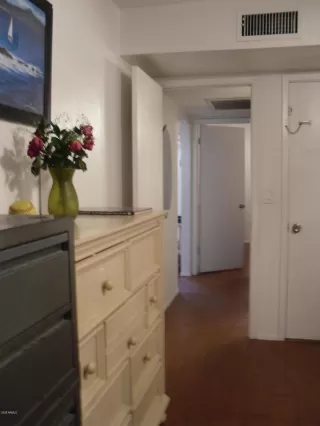 Photo #3: 6136496 Listing