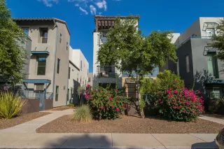 Photo #2: 6136559 Listing