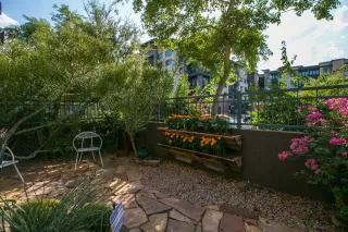 Photo #6: 6136559 Listing