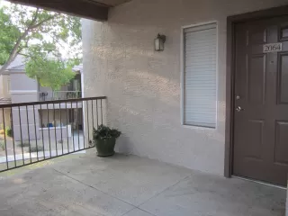 Photo #5: 6136605 Listing