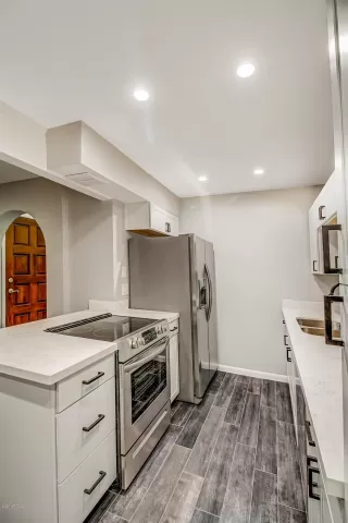 Photo #4: 6136618 Listing 