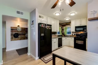 Photo #3: 6136622 Listing 