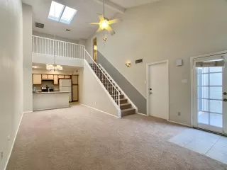 Photo #4: 6136646 Listing