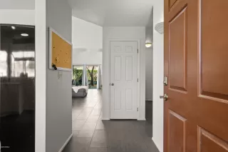 Photo #3: 6136878 Listing 