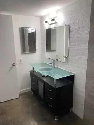 Photo #6: 6136923 Listing 