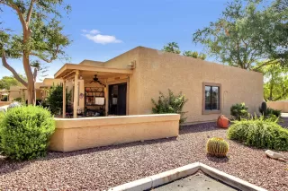 Photo #2: 6136957 Listing 