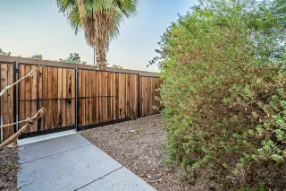 Photo #2: 6137091 Listing