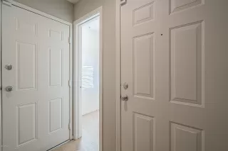 Photo #5: 6137091 Listing