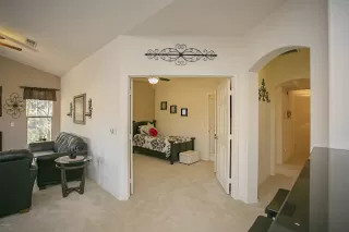 Photo #3: 6137240 Listing