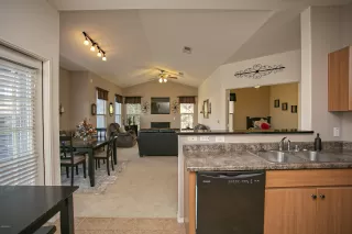 Photo #5: 6137240 Listing