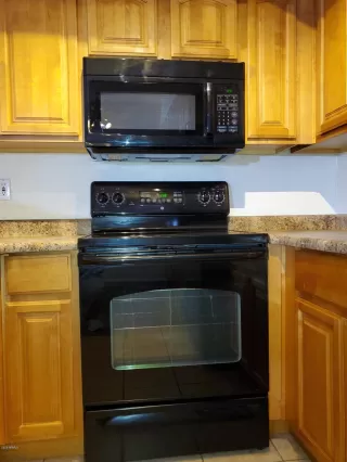 Photo #5: 6137252 Listing