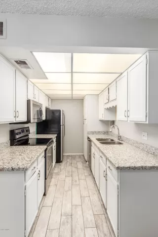 Photo #2: 6137336 Listing