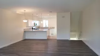 Photo #2: 6137368 Listing