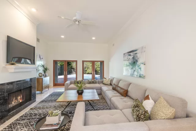 MLS: 6137422 Condo For Sale