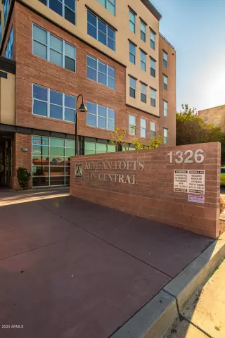 Photo #4: 6137463 Listing 