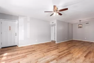 Photo #5: 6137497 Listing