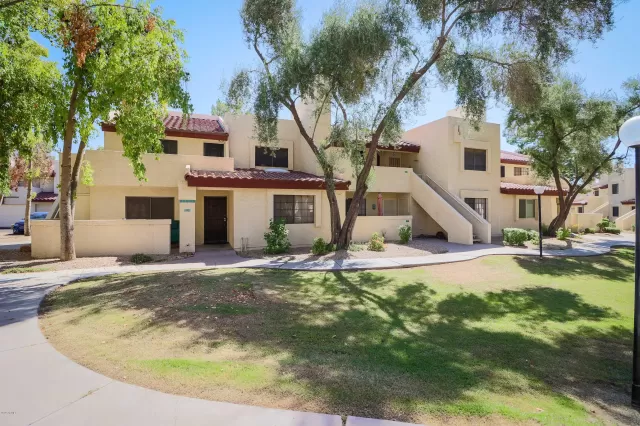 MLS: 6137548 Condo For Sale