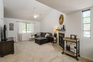 Photo #3: 6137548 Listing