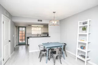 Photo #5: 6137846 Listing