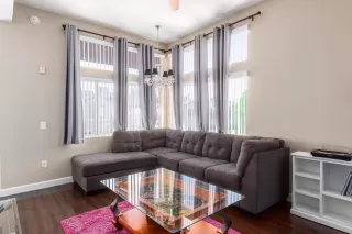 Photo #3: 6137888 Listing