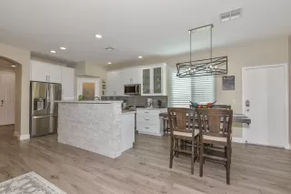 Photo #4: 6137964 Listing 