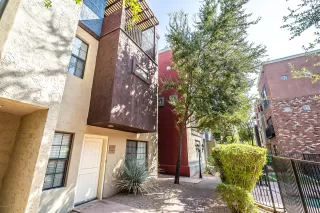 Photo #4: 6138198 Listing