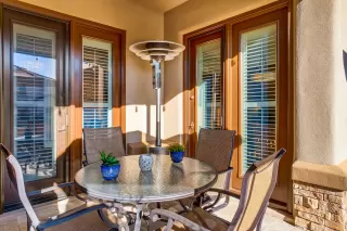 Photo #3: 6138296 Listing