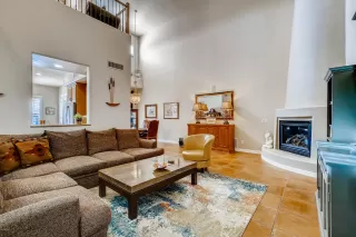 Photo #5: 6138296 Listing