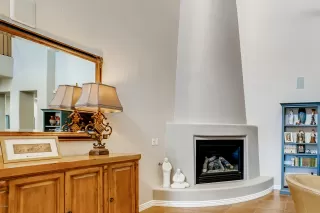 Photo #6: 6138296 Listing