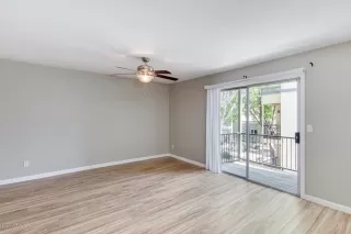 Photo #3: 6138409 Listing