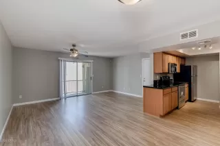 Photo #5: 6138409 Listing