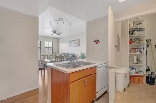 Photo #5: 6138471 Listing 