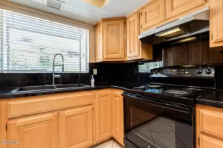 Photo #2: 6138544 Listing