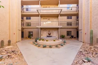 Photo #3: 6138779 Listing