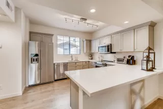 Photo #4: 6138798 Listing